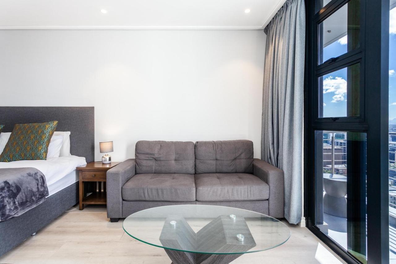 Luxurious 16 On Bree Studio Apartment - Harbour Views Кейптаун Экстерьер фото